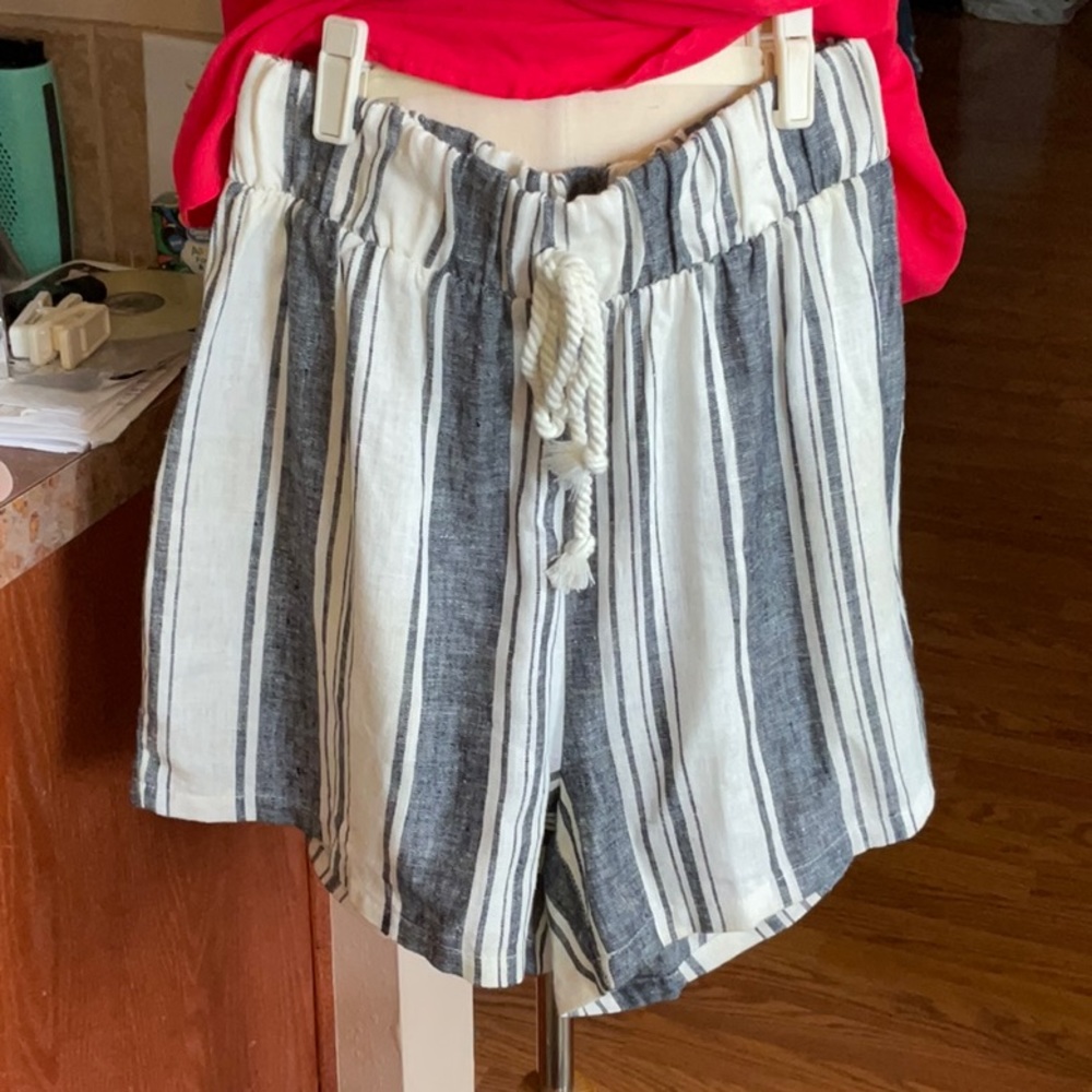Riley + James Linen Blend Blue & White (more Ivory) Striped Shorts Size S, NWT